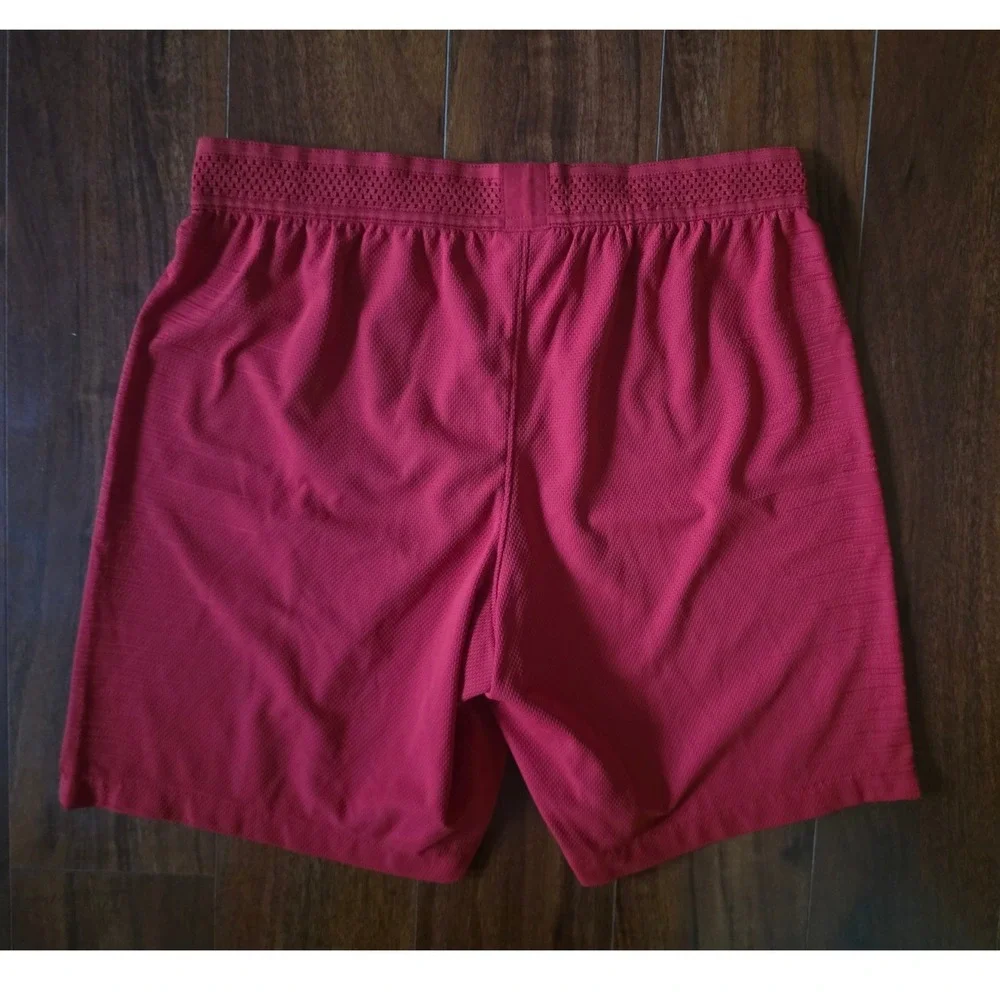 Nike boy Vaporknit Kids Red Soccer Training Shorts Medium Lightweight Breathable